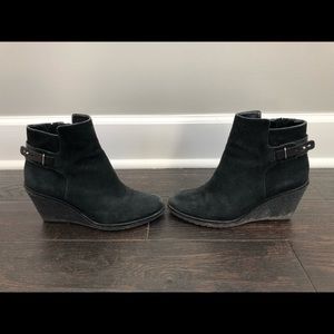 Cole Haan size 8 black waterproof wedges.